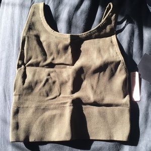 A crop tank top/workout shirt